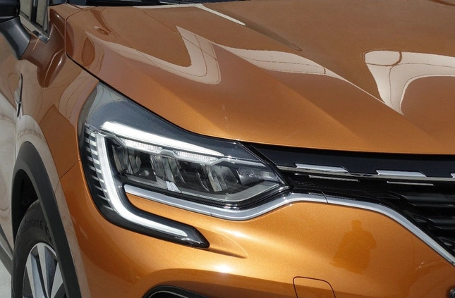 Renault Captur cena 92900 przebieg: 18400, rok produkcji 2021 z Łochów małe 497